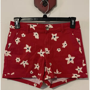SO Juniors Size 7 Red Floral Low-Rise Favorite Midi Chino Style Shorts! A5710